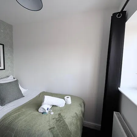 Homestay Tranquil Near Shopping And Centre Leeds (West Yorkshire)