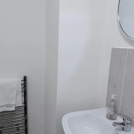 Homestay Tranquil Near Shopping And Centre *