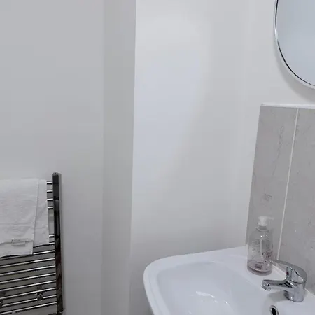 Homestay Tranquil Near Shopping And Centre *