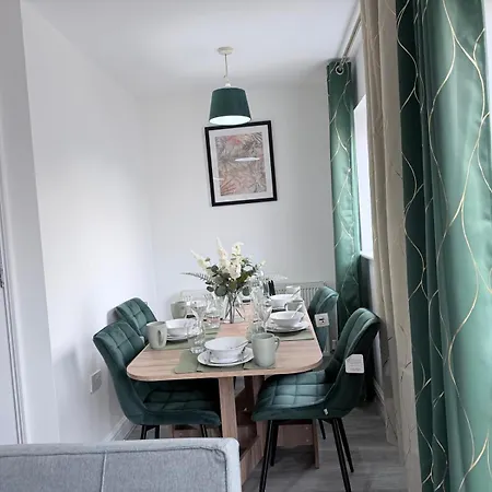 Homestay Tranquil Near Shopping And Centre