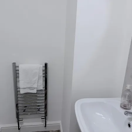 Homestay Tranquil Near Shopping And Centre Leeds (West Yorkshire)